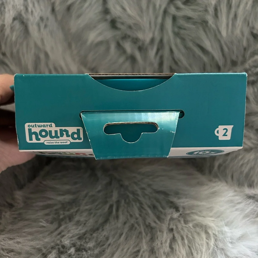 Outward Hound Fun Feed Slow Eating Bowl for Small to Medium Dogs - NEW in box